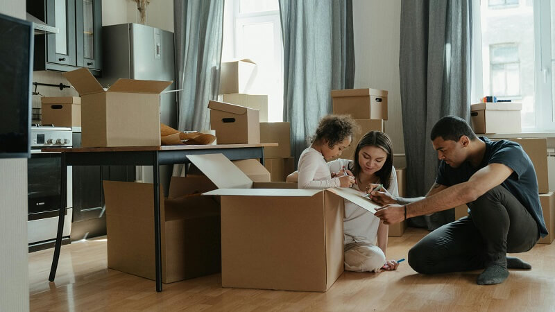 Ten Tips for a Smooth Relocation with Kids